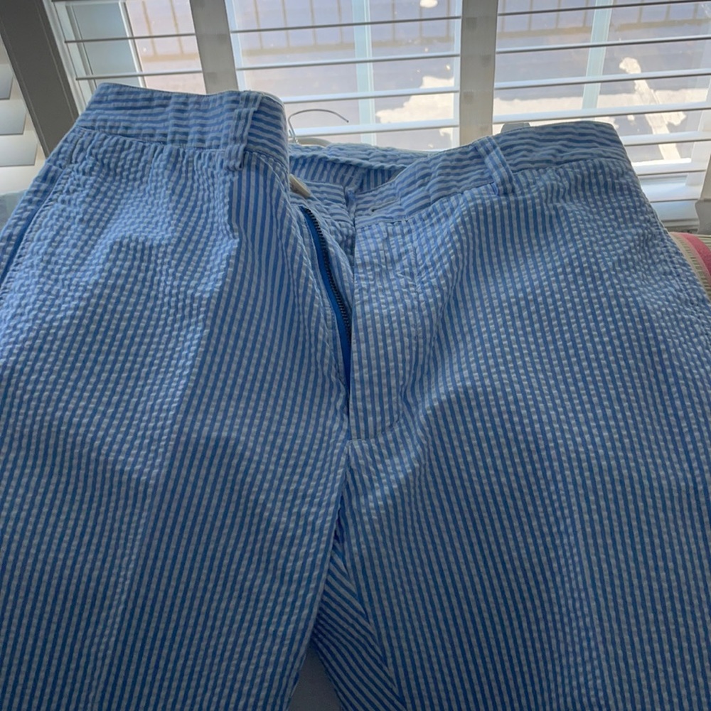 Vineyard vines blue seersucker pants.